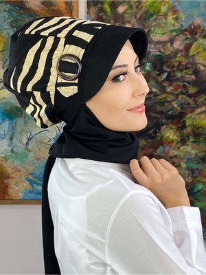 Butik Ambar Iri Şeritli Zebralı Siyah Tokalı Şapka Şal
