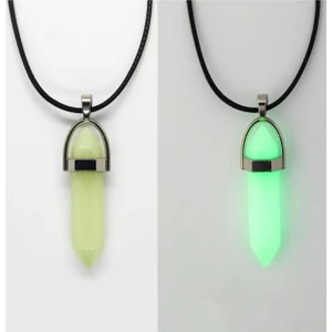 Fosforlu Neon Deri Ipli Yeşil Çivi Kolye Karanlıkta Rengi Değişir