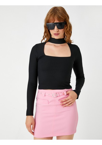 Chocker Yaka Crop Tişört Uzun Kollu modelleri