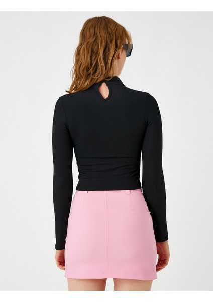 Chocker Yaka Crop Tişört Uzun Kollu fırsatları