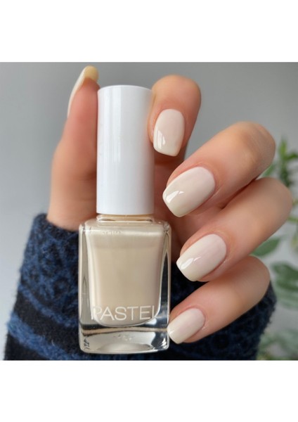 Oje 27 Moda Renkleriyle Kalın Fırça ve Yoğun Örtücü Yapı 10 ml Vegan Ürün