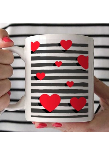 Kırmızı Kalpli Kupa Bardak - Çizgili Kalpler