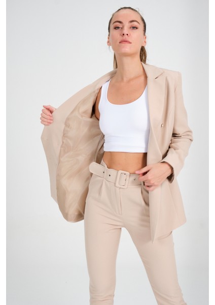 Kadın Krem Blazer Ceket Kemerli Cepli Havuç Kesim Pantolon Takım fırsatları