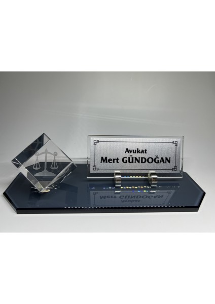 Cam Masa Isimliği Avukat Savcı Hakimlere Özgü Küp Patlatma Logo ve Füme indirimleri