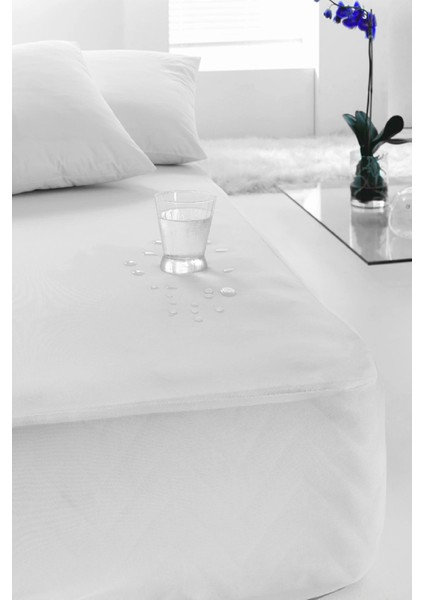 Altın Karma 140 x 200 cm Çift Kişilik Köşelerinden Lastikli Sıvı Geçirmez