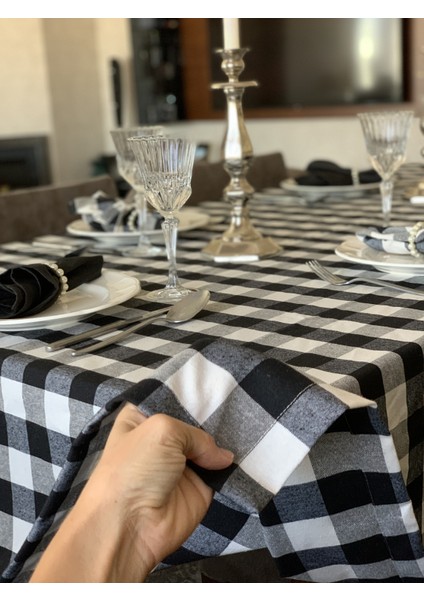 Ayza Kareli Masa Örtüsü