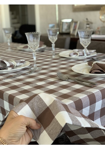 Ayza Kareli Masa Örtüsü