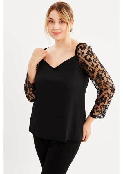 Kare Yaka Kolları Dantelli Bluz fiyatları