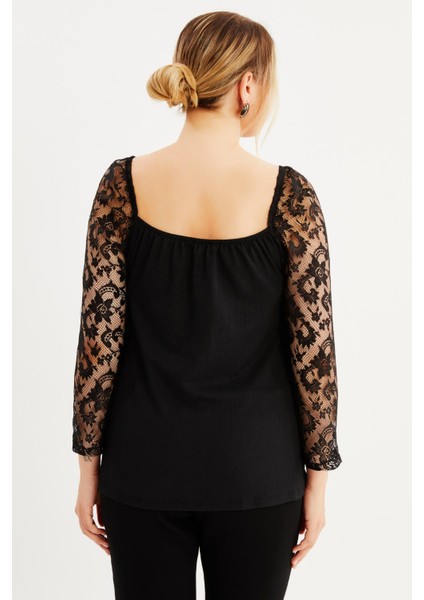 Kare Yaka Kolları Dantelli Bluz indirimleri