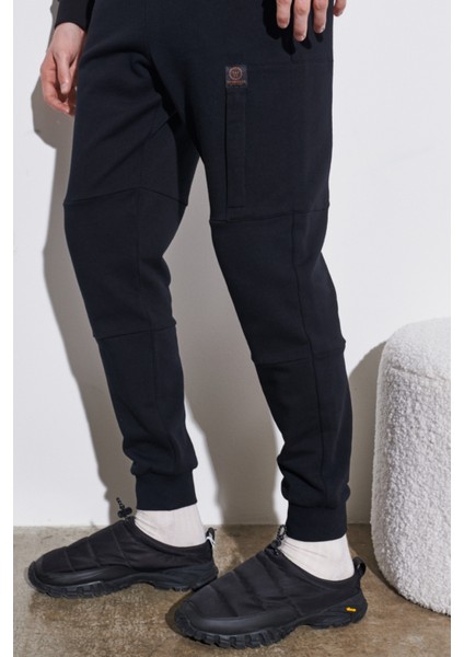 Erkek Regular Fit Normal Kesim %100 Pamuk Siyah Jogger Eşofman Altı modelleri