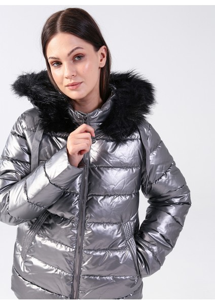 Parlak Şişme Mont modelleri