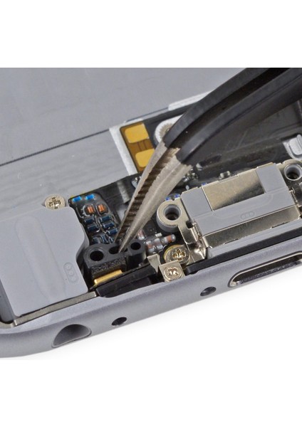 Iphone 6s Alt Mikrofon Koruma Kapağı Plastik Braket