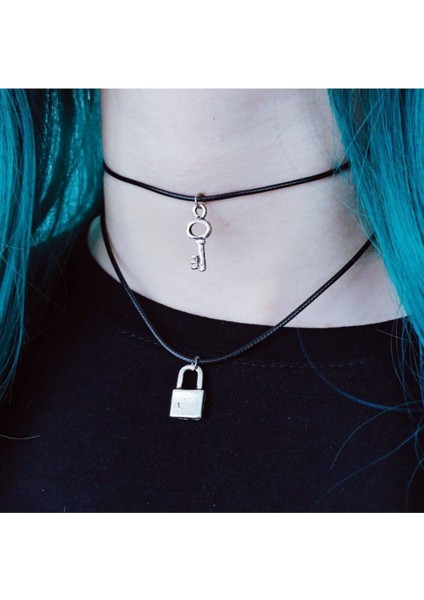 Ipli Asma Kilitli ve Anahtarlı Kolye Hediyelik Aksesuar Şık Eşya modelleri