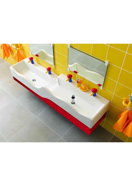 Bambini Oyun Ve Yıkama Alanı Üç Lavabo Batarya Alanı fiyatları
