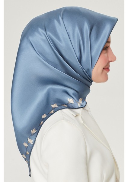 Özel Nostalji Serisi Twill Ipek Eşarp Modelleri 8553D-82
