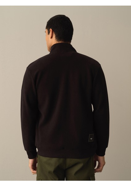 Erkek Siyah Regular Fit Sweatmont fırsatları