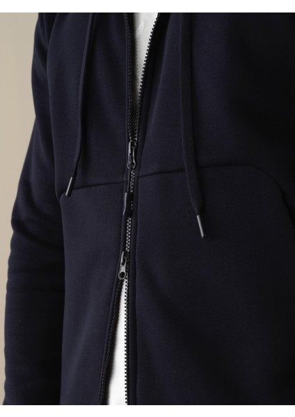 Erkek Lacivert Regular Fit Sweatmont fırsatları