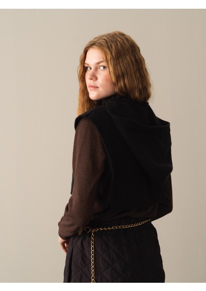 Yanları Açık Regular Fit Kapüşonlu Kısa Kazak indirimleri