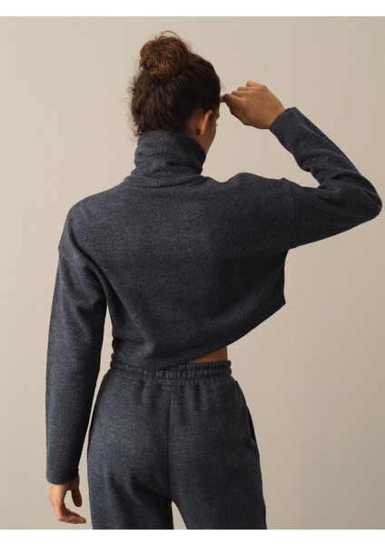 Kadın Antrasit Oversize Crop fırsatları