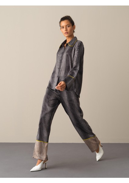 Kadın Siyah Desenli Saten Gömlek modelleri