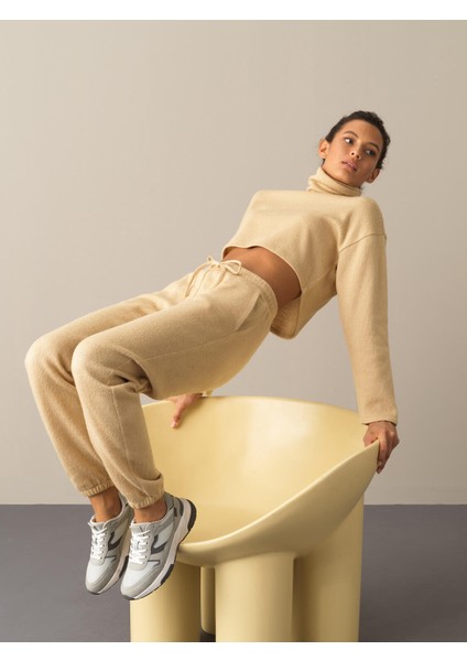 Kadın Bej Oversize Sweat Pantolon fiyatları
