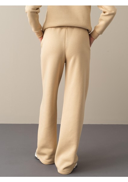 Kadın Bej Regular Fit Sweat Pantolon fırsatları