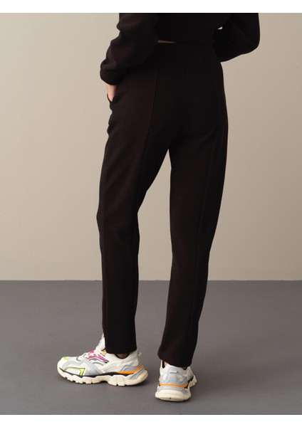 Kadın Siyah Regular Fit Sweat Pantolon modelleri