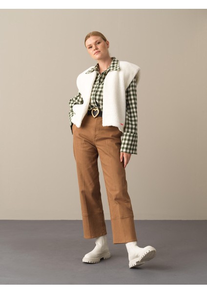 Kadın Beyaz Oversize Kuzu Yelek fiyatları