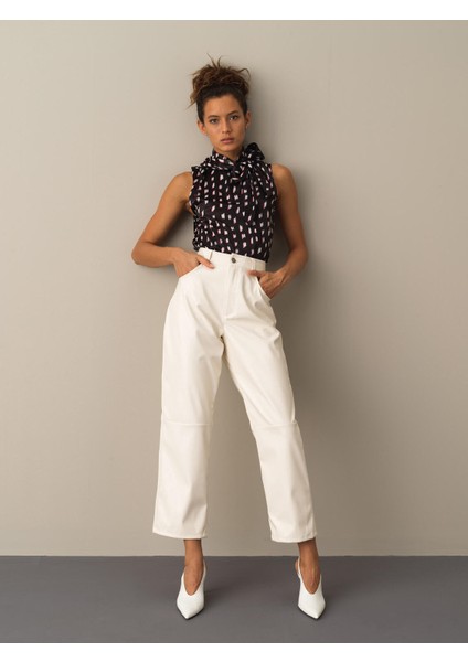 Kadın Siyah Kolsuz Saten Bluz fiyatları