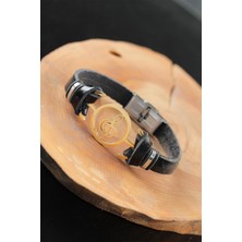 Moco Gold Renk Metal Sol Anahtarlı Tasarım Siyah Renk Deri Erkek Bileklik