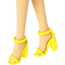 Barbie'nin Kıyafet Kombinleri Oyun Seti, 4 Farklı Kombin ve Aksesuar GDJ40