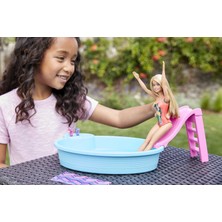 Barbie ve Eğlenceli Havuzu, 30 cm Boyunda, Sarışın Barbie Bebek ile Kaydıraklı Havuz Oyun Seti ve Aksesuarları GHL91