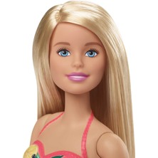 Barbie ve Eğlenceli Havuzu, 30 cm Boyunda, Sarışın Barbie Bebek ile Kaydıraklı Havuz Oyun Seti ve Aksesuarları GHL91