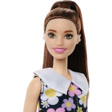 Barbie Ve Ken Fashionistas Serisi, At Kuyruğu Saçı, Kolsuz Elbisesi, Pembe Botları Ve İşitme Cihazıyla, 3-8 Yaş Hbv19