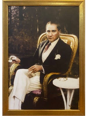 Yaldız Çerçeveli Atatürk Portresi - Atatürk Tablo 55X75CM