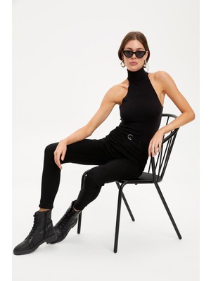 Livik Solmayan Siyah Skinny Jeans Toparlayıcı Kot Pantolon (Likralı)