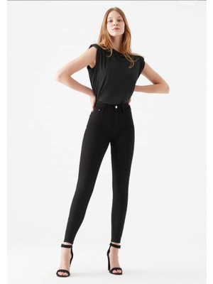 Livik Simsiyah Skinny Jeans Toparlayıcı Kot Pantolon (Likralı)