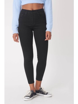 Livik Renk Vermez Skinny Jeans Toparlayıcı Kot Pantolon (Simsiyah)
