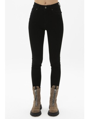 Livik Renk Vermez Kot Pantolon Ince Gösteren Likralı Skinny Jean (Toparlayıcı)