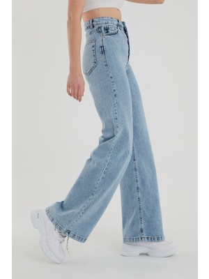 Livik Albert  Kadın Mavi Kar Yıkama Süper Yüksek Bel Likralı Bol Paça Denim Kot Pantolon