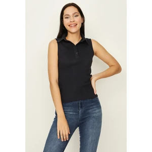 Select Moda Kadın Polo Yaka Kolsuz Örme Body