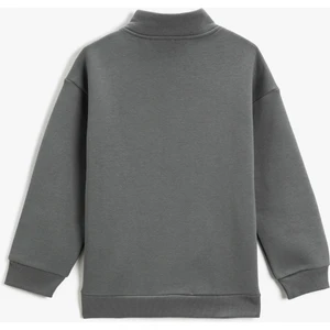 Basic Dik Yaka Sweatshirt Fermuar Detaylı Cepli