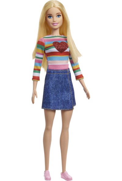 Barbie It Takes Two Barbie "Malibu" Roberts Bebek, Gökkuşağı Desenli Tişörtü, Kot Eteği Ve Ayakkabılarıyla, 3-7 Yaş Hgt13