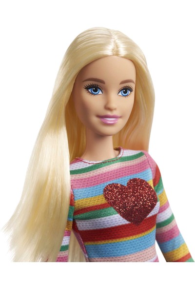 Barbie It Takes Two Barbie "Malibu" Roberts Bebek, Gökkuşağı Desenli Tişörtü, Kot Eteği Ve Ayakkabılarıyla, 3-7 Yaş Hgt13