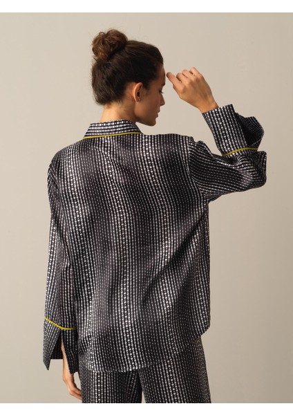 Kadın Siyah Desenli Saten Gömlek fırsatları