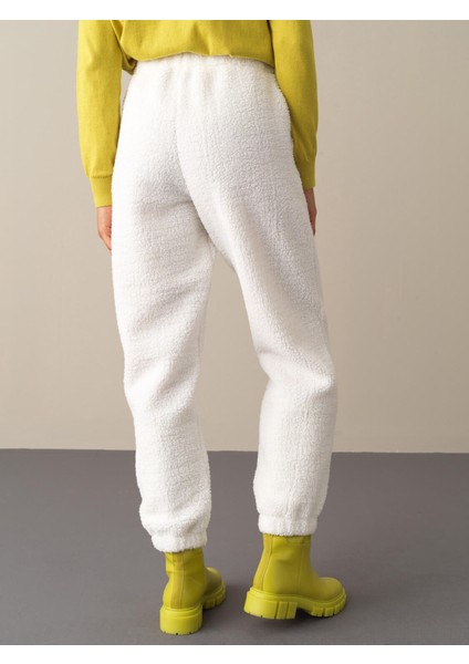 Kadın Beyaz Polar Sweat Pantolon fırsatları