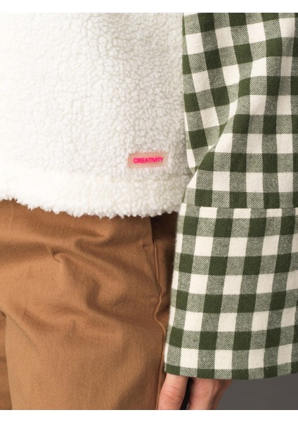 Kadın Beyaz Oversize Kuzu Yelek modelleri