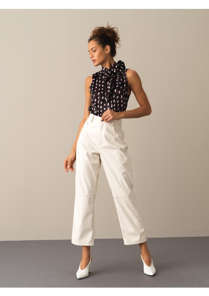 Kadın Siyah Kolsuz Saten Bluz fırsatları