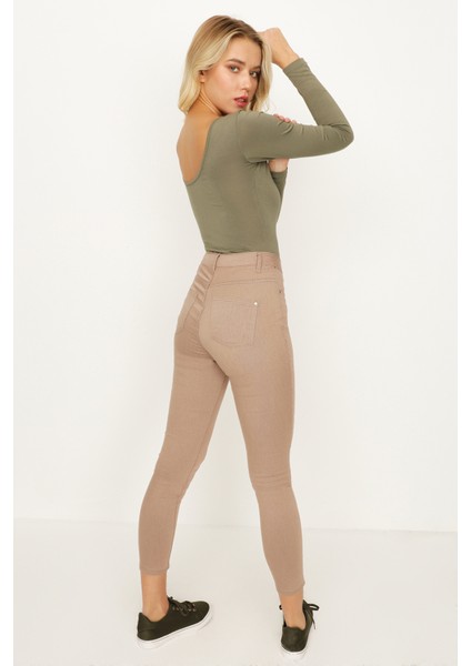 Kadın Yırtık Detaylı Yüksek Bel Skinny Jeans