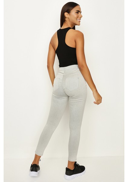 Kadın Yırtık Detaylı Yüksek Bel Skinny Jeans fırsatları